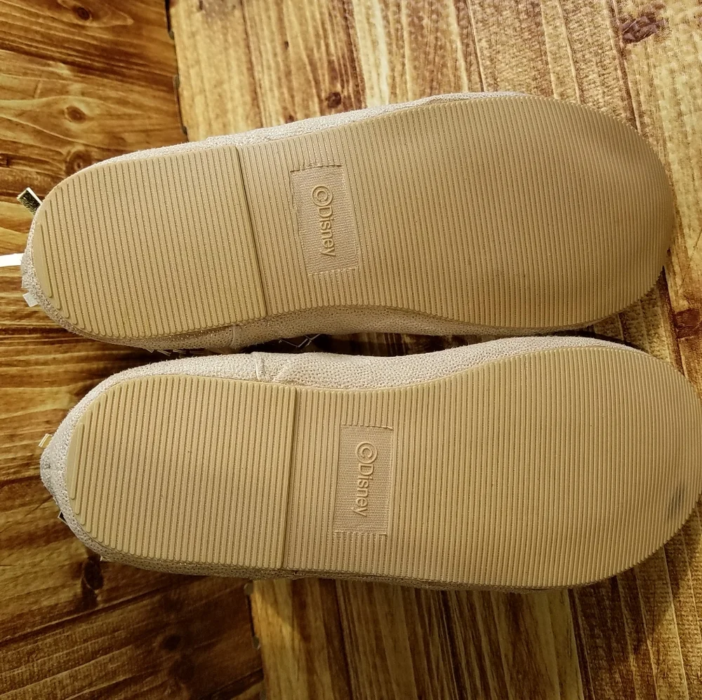Disney Store Pocahontas Costume Boots Girls Size 2/3 Tan Faux Suede Moccasins